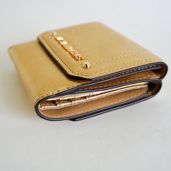 Michael Kors Hayes M Trifold Leather Wallet Gold - Picture 6 of 6